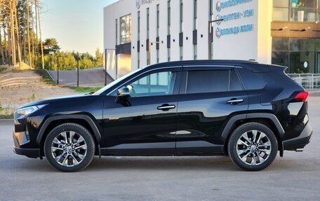 Toyota RAV4, 2020 год, 3 220 000 рублей, 3 фотография