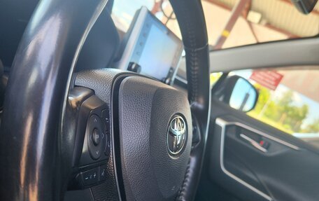 Toyota RAV4, 2020 год, 3 220 000 рублей, 11 фотография