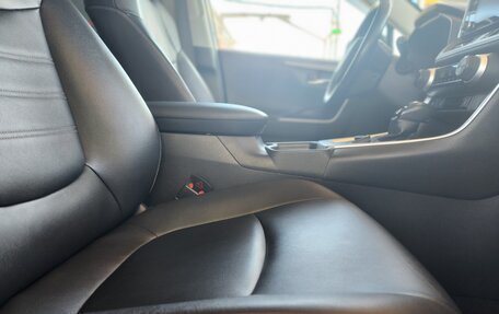 Toyota RAV4, 2020 год, 3 220 000 рублей, 19 фотография