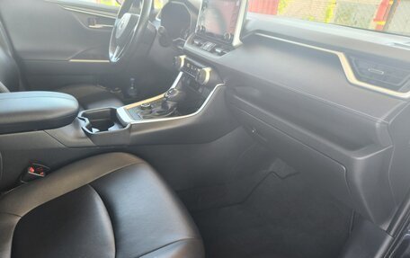 Toyota RAV4, 2020 год, 3 220 000 рублей, 18 фотография