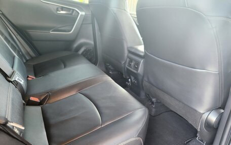 Toyota RAV4, 2020 год, 3 220 000 рублей, 22 фотография