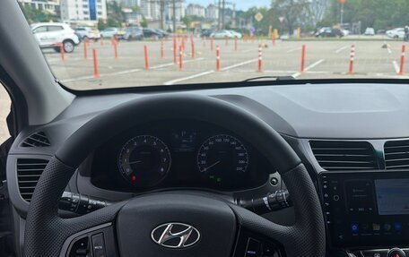 Hyundai Solaris II рестайлинг, 2013 год, 950 000 рублей, 10 фотография