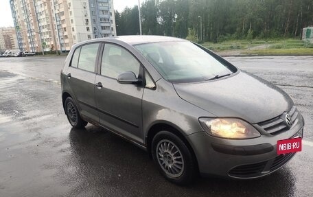 Volkswagen Golf Plus I, 2005 год, 445 000 рублей, 2 фотография