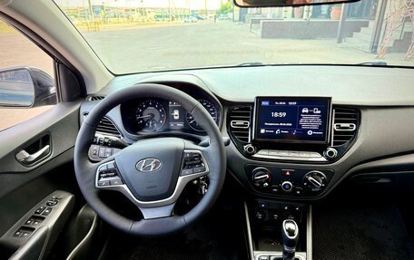 Hyundai Solaris II рестайлинг, 2021 год, 1 550 000 рублей, 7 фотография