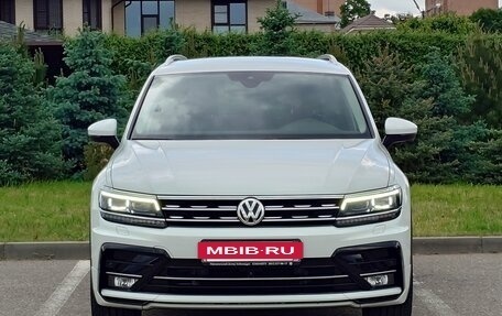 Volkswagen Tiguan II, 2019 год, 3 450 000 рублей, 2 фотография