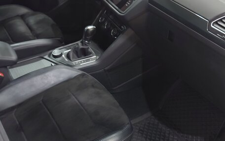 Volkswagen Tiguan II, 2019 год, 3 450 000 рублей, 22 фотография