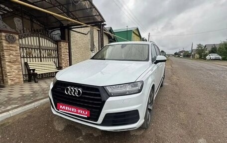 Audi Q7, 2018 год, 3 200 000 рублей, 1 фотография