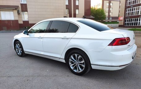 Volkswagen Passat B8 рестайлинг, 2016 год, 1 330 000 рублей, 2 фотография