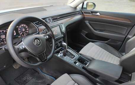 Volkswagen Passat B8 рестайлинг, 2016 год, 1 330 000 рублей, 8 фотография
