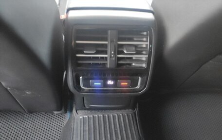 Volkswagen Passat B8 рестайлинг, 2016 год, 1 330 000 рублей, 10 фотография