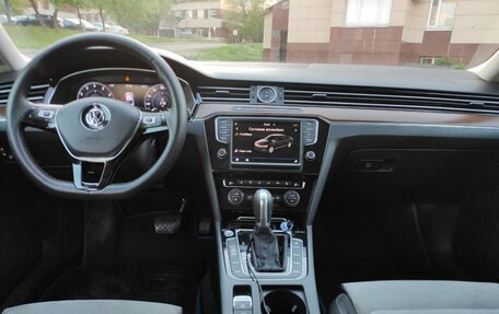 Volkswagen Passat B8 рестайлинг, 2016 год, 1 330 000 рублей, 6 фотография