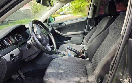 Volkswagen Jetta VI, 2012 год, 690 000 рублей, 12 фотография
