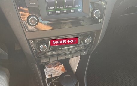 Skoda Rapid I, 2015 год, 750 000 рублей, 14 фотография