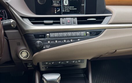 Lexus ES VII, 2019 год, 3 250 000 рублей, 13 фотография