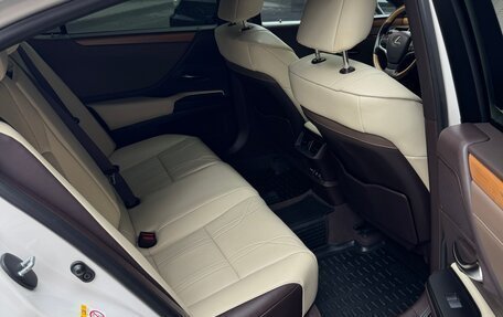 Lexus ES VII, 2019 год, 3 250 000 рублей, 19 фотография
