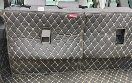 Toyota Land Cruiser Prado 150 рестайлинг 2, 2011 год, 2 900 000 рублей, 15 фотография