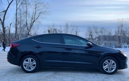 Hyundai Elantra VI рестайлинг, 2019 год, 1 799 999 рублей, 4 фотография