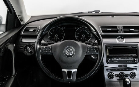 Volkswagen Passat B7, 2013 год, 1 249 000 рублей, 14 фотография