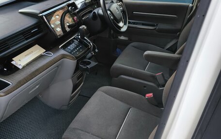 Honda Stepwgn IV, 2015 год, 1 750 000 рублей, 7 фотография