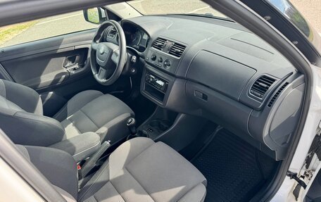 Skoda Fabia II, 2011 год, 765 000 рублей, 17 фотография