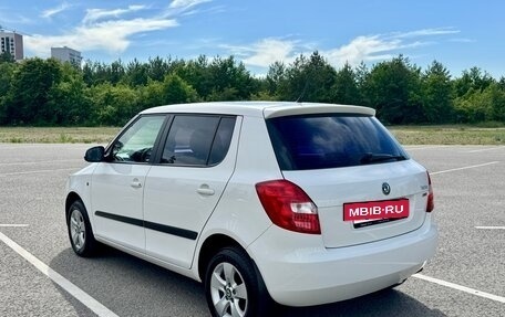 Skoda Fabia II, 2011 год, 765 000 рублей, 2 фотография