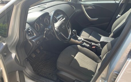 Opel Astra J, 2010 год, 550 000 рублей, 11 фотография