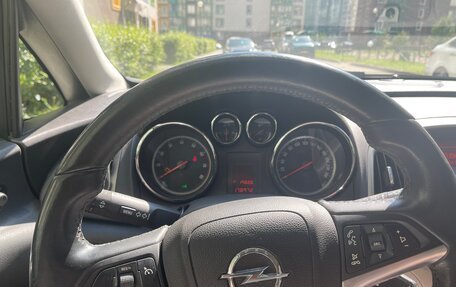 Opel Astra J, 2010 год, 550 000 рублей, 9 фотография