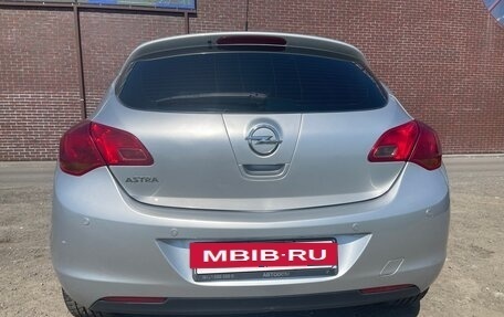 Opel Astra J, 2010 год, 550 000 рублей, 5 фотография