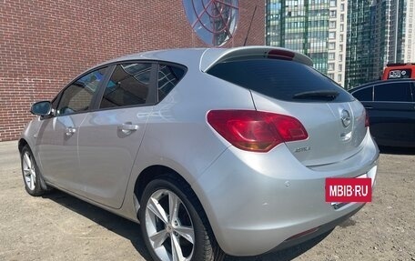 Opel Astra J, 2010 год, 550 000 рублей, 4 фотография