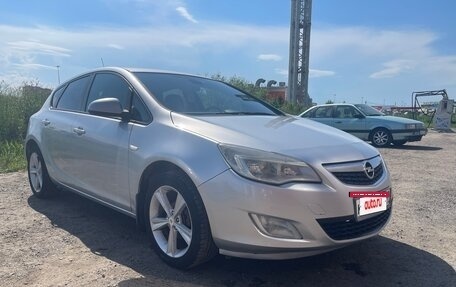 Opel Astra J, 2010 год, 550 000 рублей, 8 фотография