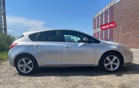 Opel Astra J, 2010 год, 550 000 рублей, 7 фотография