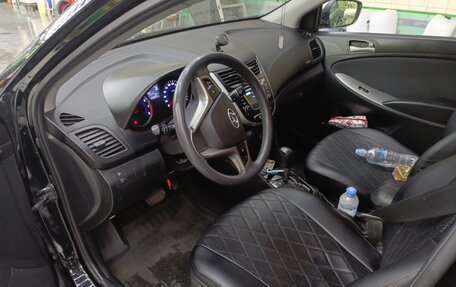 Hyundai Solaris II рестайлинг, 2015 год, 950 000 рублей, 10 фотография