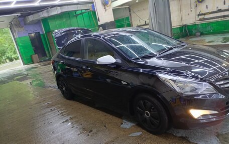 Hyundai Solaris II рестайлинг, 2015 год, 950 000 рублей, 16 фотография