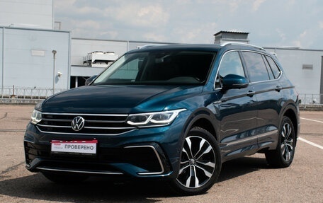 Volkswagen Tiguan II, 2023 год, 4 148 000 рублей, 1 фотография
