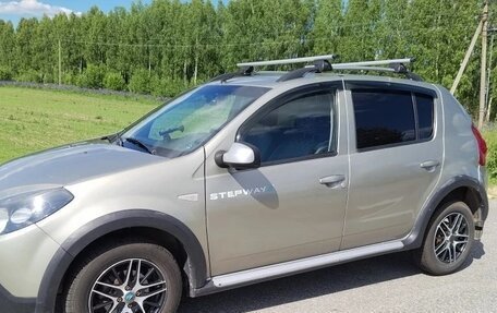 Renault Sandero I, 2012 год, 670 000 рублей, 3 фотография