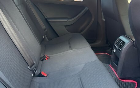 Volkswagen Jetta VI, 2016 год, 1 140 000 рублей, 9 фотография