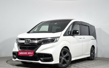 Honda Stepwgn IV, 2018 год, 3 050 000 рублей, 2 фотография