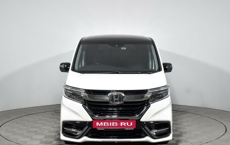 Honda Stepwgn IV, 2018 год, 3 050 000 рублей, 3 фотография