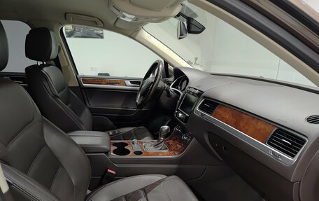 Volkswagen Touareg III, 2013 год, 2 250 000 рублей, 13 фотография
