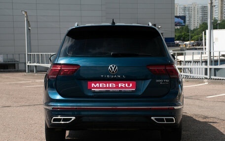 Volkswagen Tiguan II, 2023 год, 4 148 000 рублей, 7 фотография