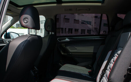 Volkswagen Tiguan II, 2023 год, 4 148 000 рублей, 12 фотография