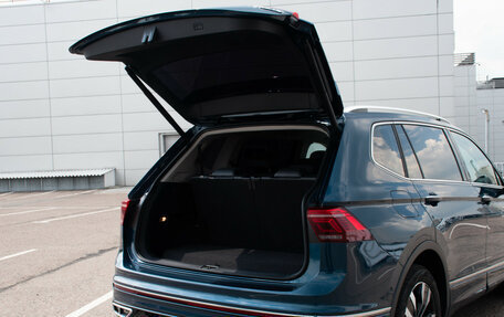 Volkswagen Tiguan II, 2023 год, 4 148 000 рублей, 17 фотография