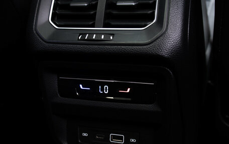 Volkswagen Tiguan II, 2023 год, 4 148 000 рублей, 15 фотография