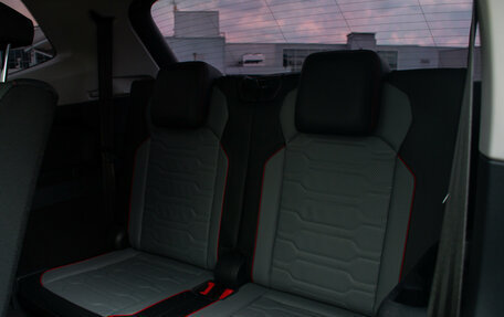 Volkswagen Tiguan II, 2023 год, 4 148 000 рублей, 18 фотография