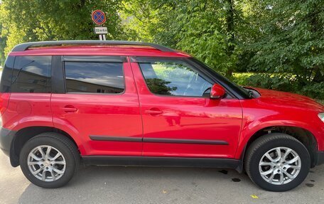 Skoda Yeti I рестайлинг, 2013 год, 680 000 рублей, 23 фотография