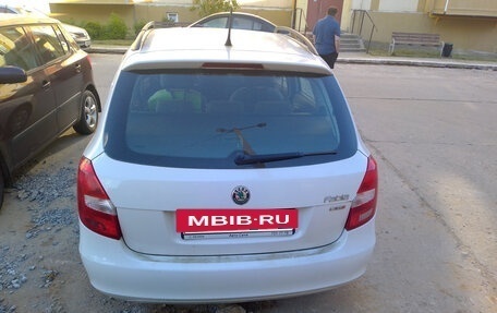 Skoda Fabia II, 2012 год, 690 000 рублей, 2 фотография