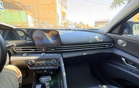 Hyundai Elantra, 2024 год, 2 200 000 рублей, 13 фотография