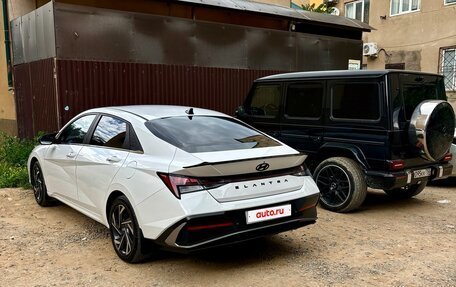 Hyundai Elantra, 2024 год, 2 200 000 рублей, 2 фотография