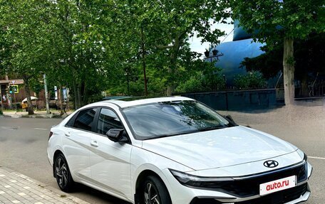 Hyundai Elantra, 2024 год, 2 200 000 рублей, 7 фотография