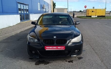 BMW 5 серия, 2004 год, 920 000 рублей, 3 фотография